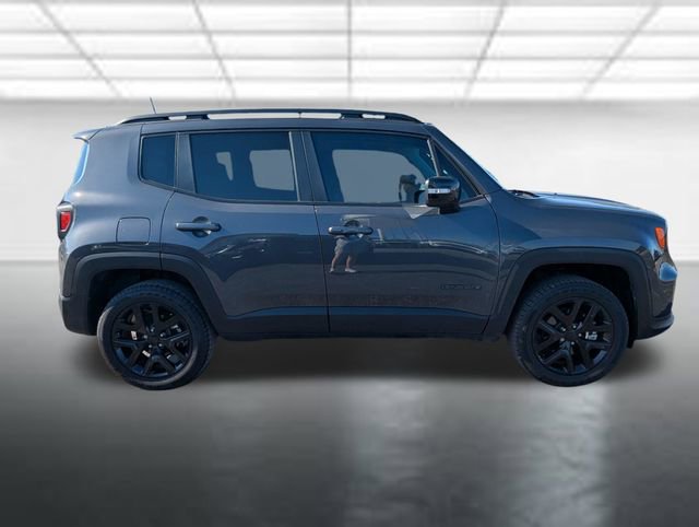 Used 2023 Jeep Renegade Altitude AWD/4WD image 28