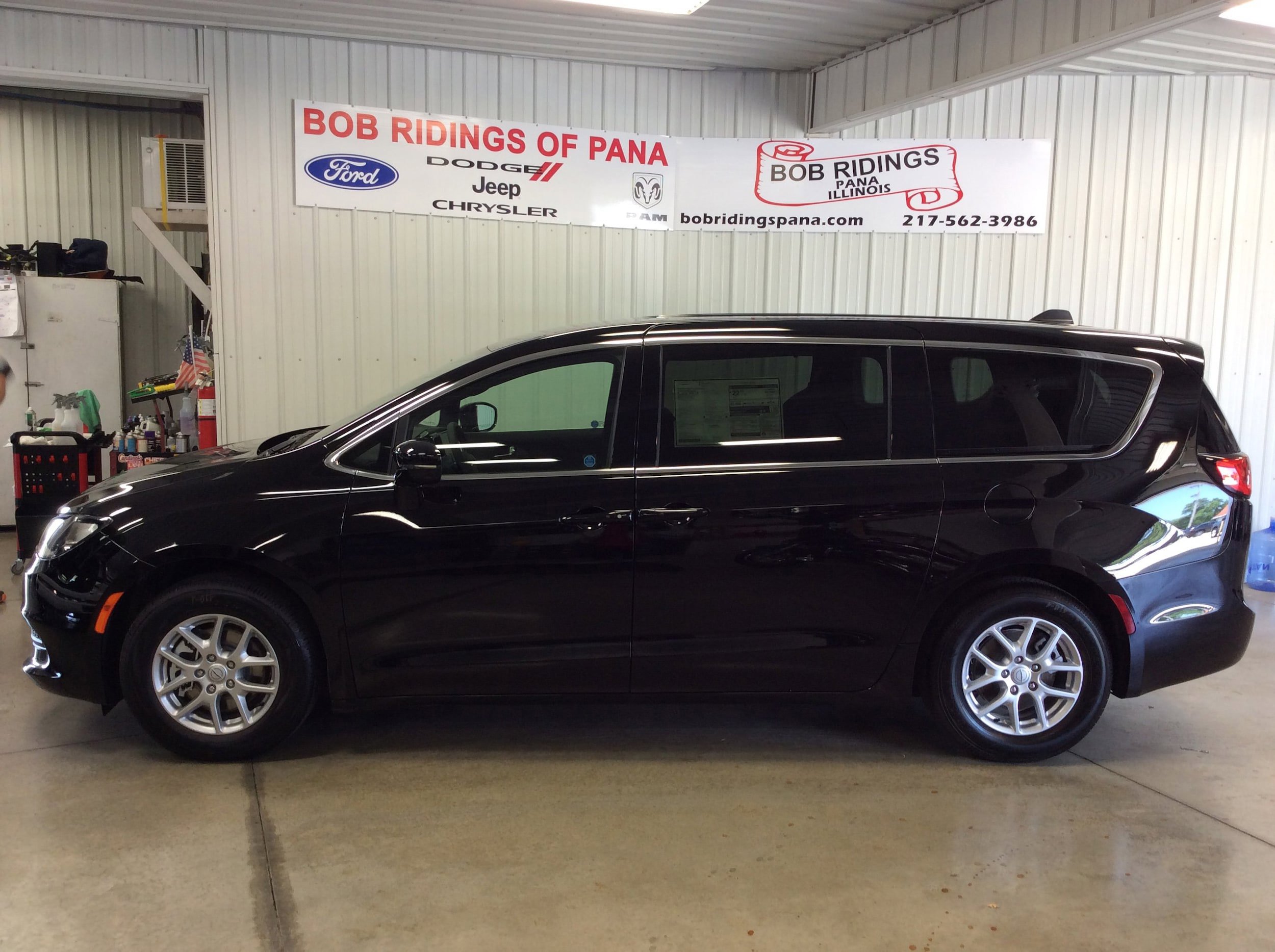 New 2025 Chrysler Voyager LX FWD image 2
