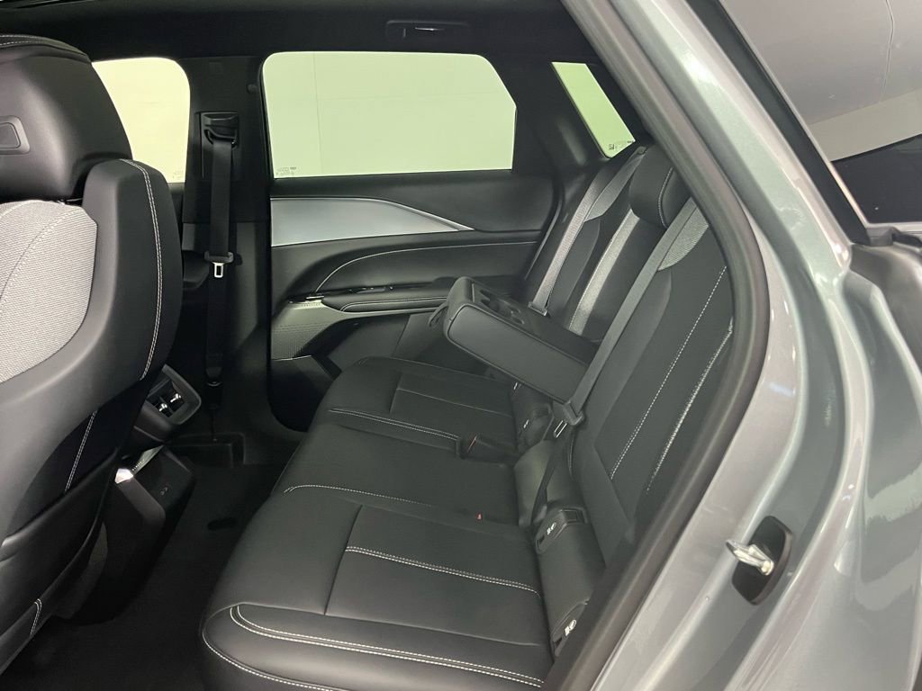 Used 2024 Cadillac Lyriq Tech w/ Driver Assist Package image 27