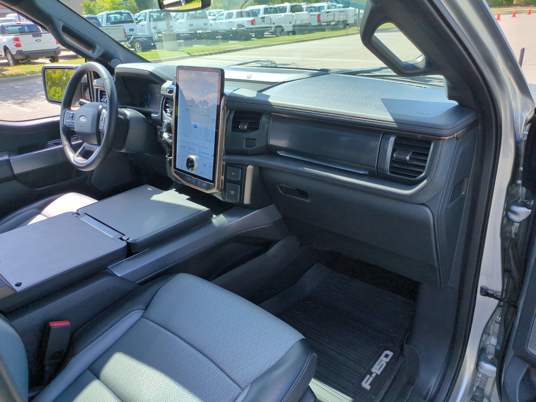 Certified 2025 Ford F150 Lightning Lariat AWD/4WD image 42