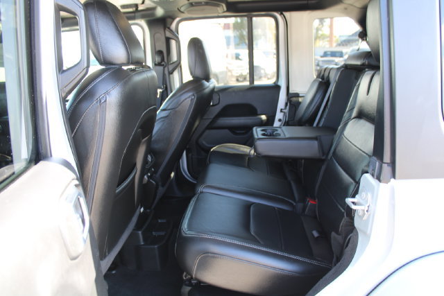 Used 2023 Jeep Wrangler Unlimited Sahara w/ Cold Weather Group AWD/4WD image 53