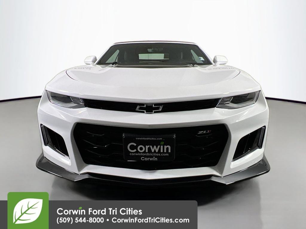 Used 2022 Chevrolet Camaro ZL1 RWD image 4
