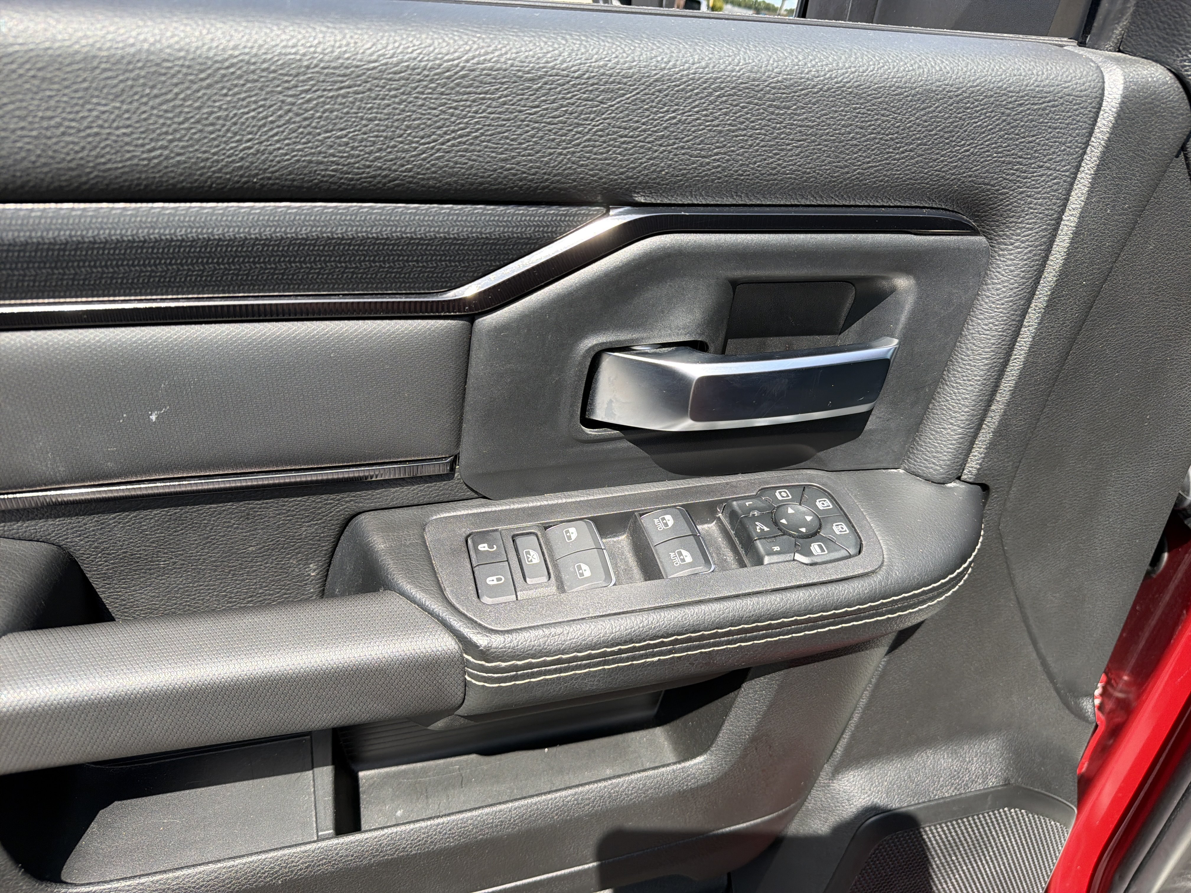 Used 2026 RAM 2500 Rebel AWD/4WD image 15
