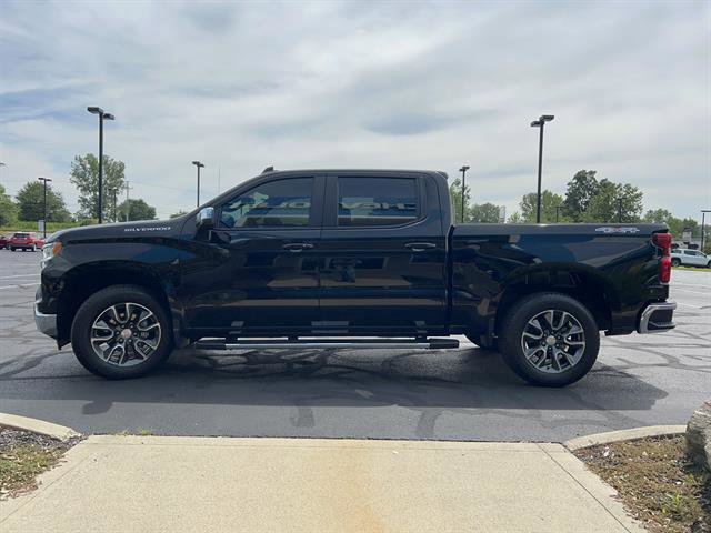 Used 2023 Chevrolet Silverado 1500 LT image 4
