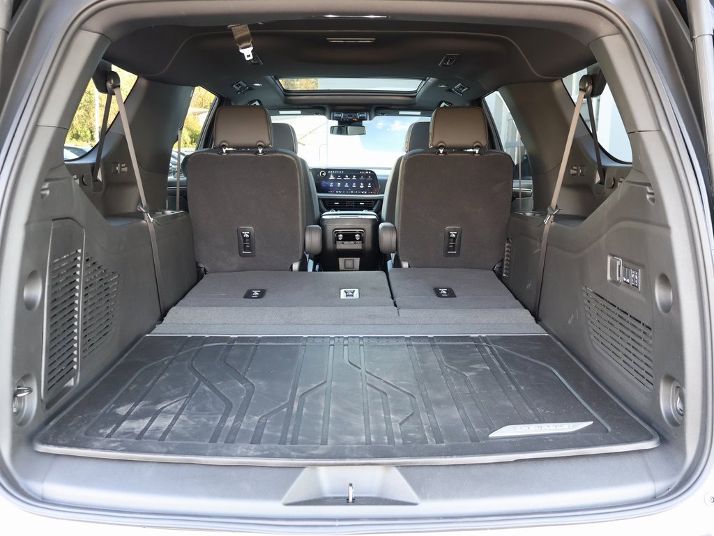 New 2025 Chevrolet Suburban Premier w/ Sun And Tow Package image 35