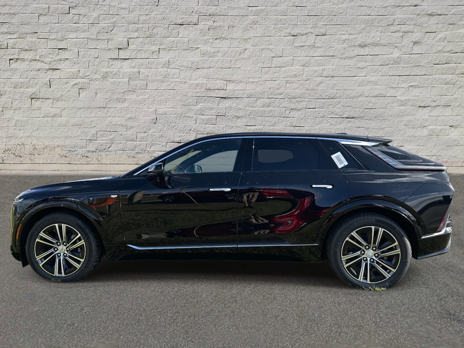 New 2026 Cadillac Lyriq Luxury image 8