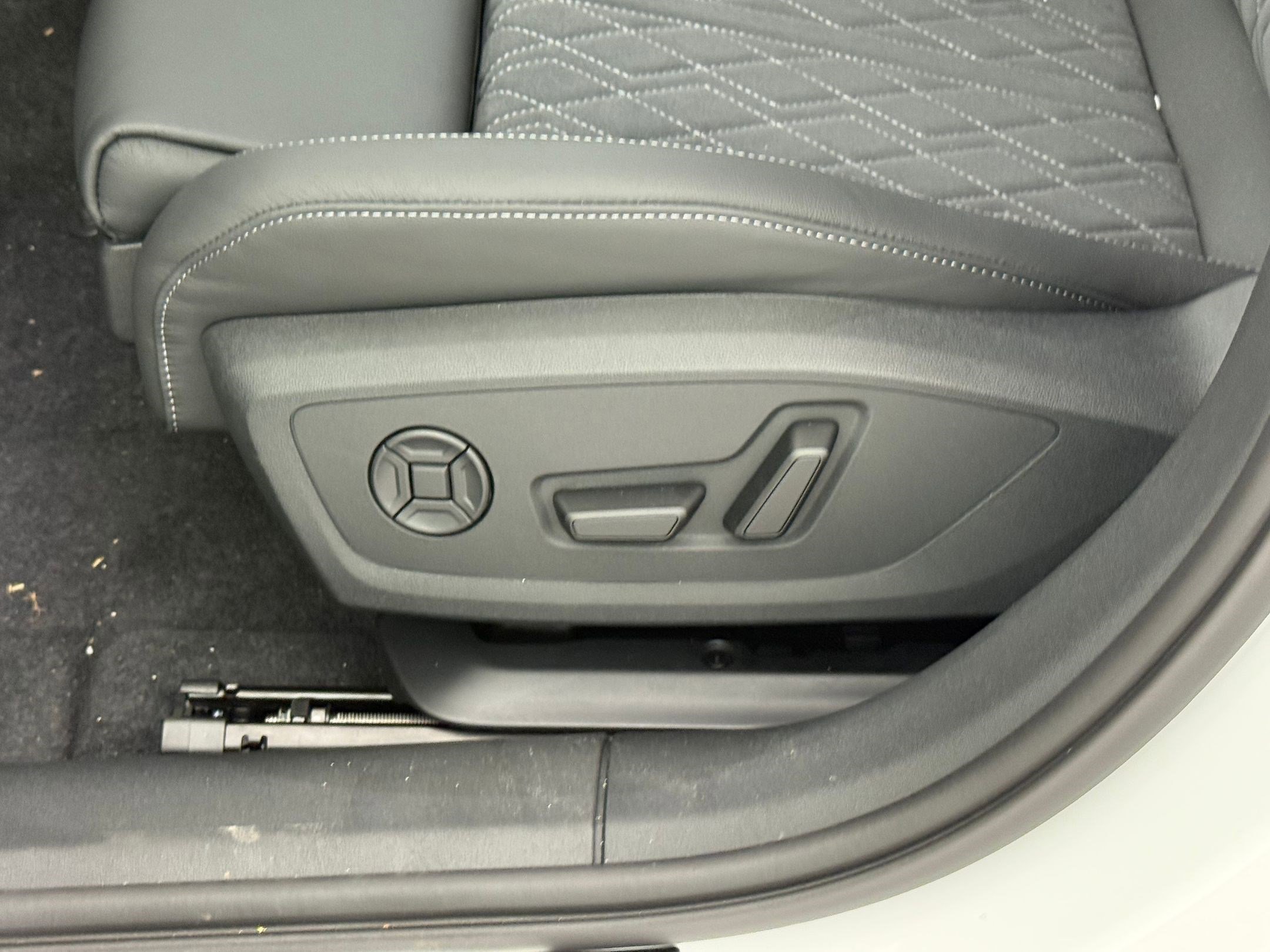 New 2025 Audi S5 Premium image 14