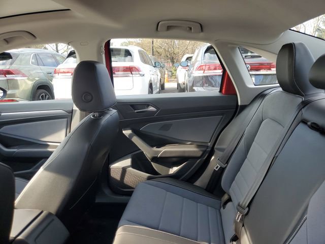 New 2026 Volkswagen Jetta SE FWD image 10