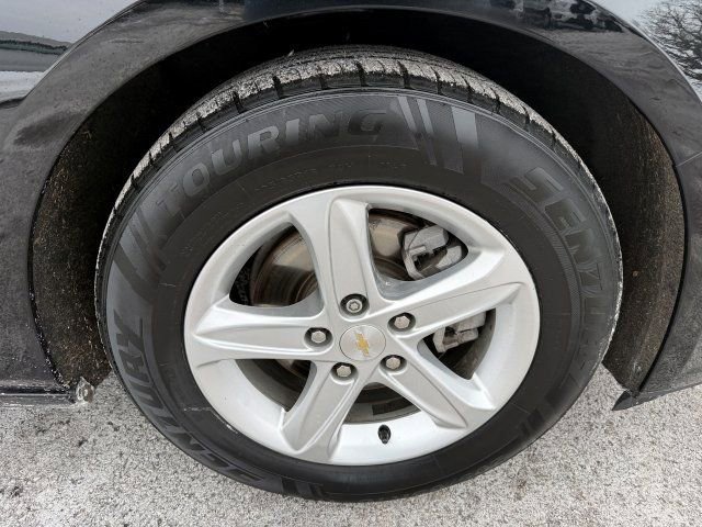 Used 2022 Chevrolet Malibu LS image 7