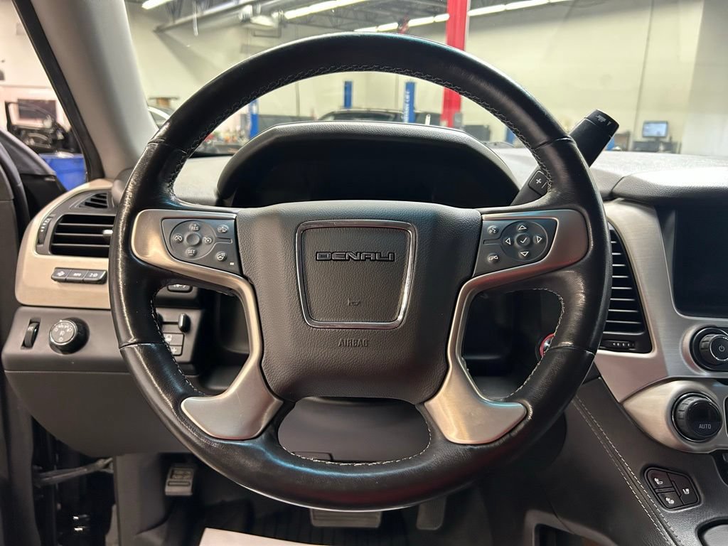 Used 2019 GMC Yukon XL Denali w/ Open Road Package RWD image 25