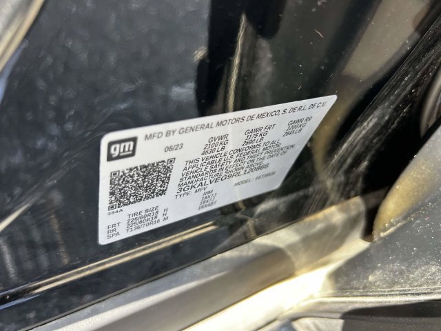 Used 2024 GMC Terrain SLT w/ LPO, Floor Liner Package AWD/4WD image 21