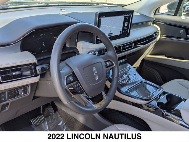 Certified 2022 Lincoln Nautilus AWD w/ Premium Package image 12