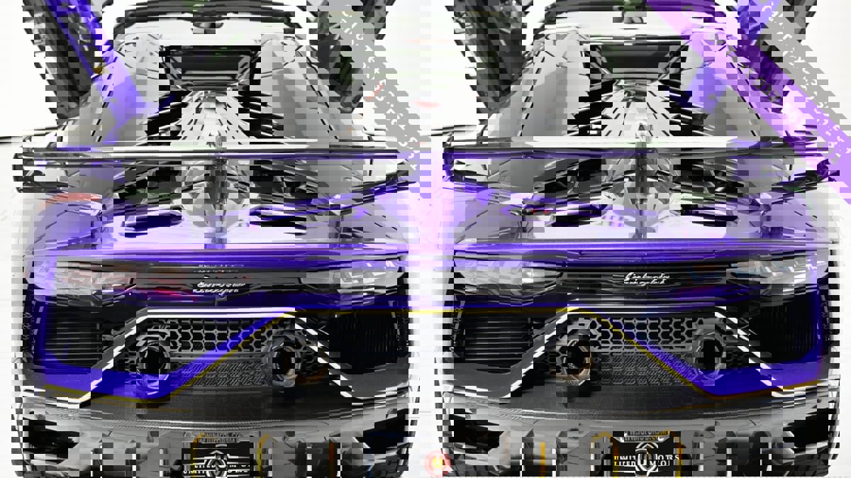 Used 2021 Lamborghini Aventador SVJ image 17