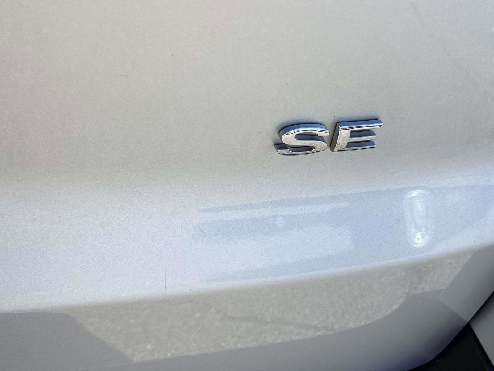 Used 2021 Ford EcoSport SE w/ SE Convenience Package image 30