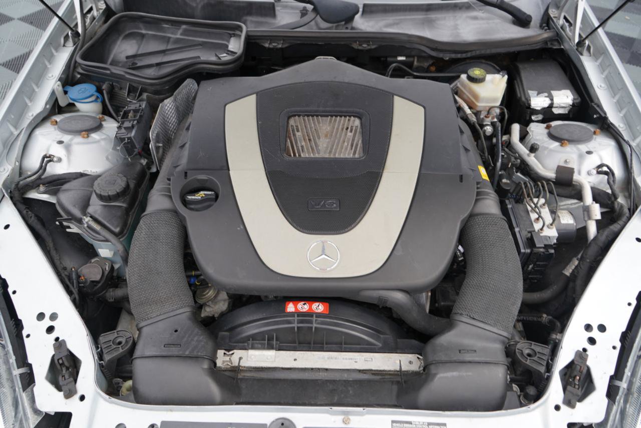 Used 2009 Mercedes-Benz SLK 300 2dr Roadster 3.0L w/ Premium I Pkg image 77