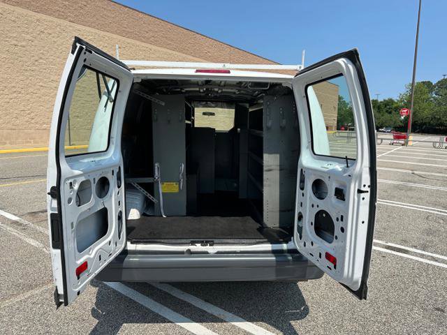 Used 2010 Ford E-250 and Econoline 250 E-250 ( NATURAL GAS) ONLY image 21