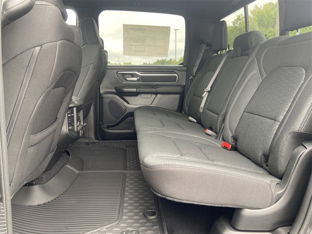 New 2026 RAM 1500 4x4 Crew Cab image 11