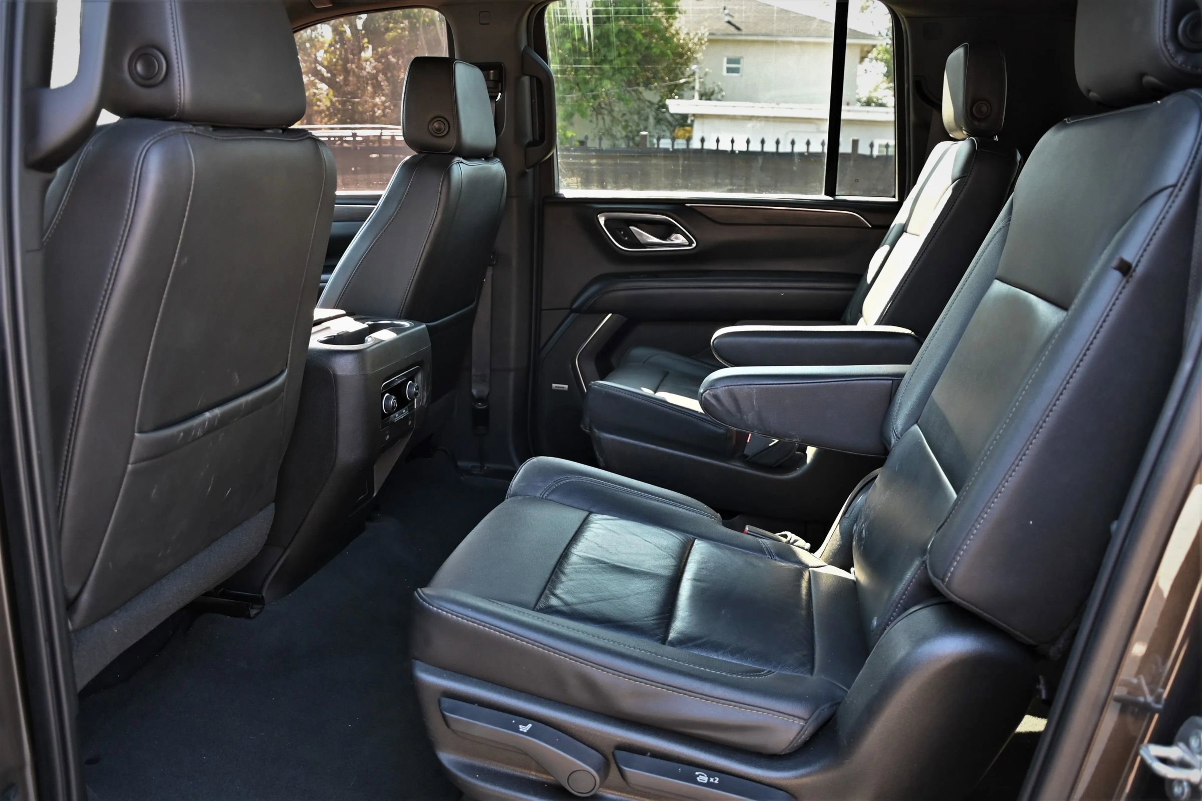 Used 2021 Chevrolet Suburban LT image 15