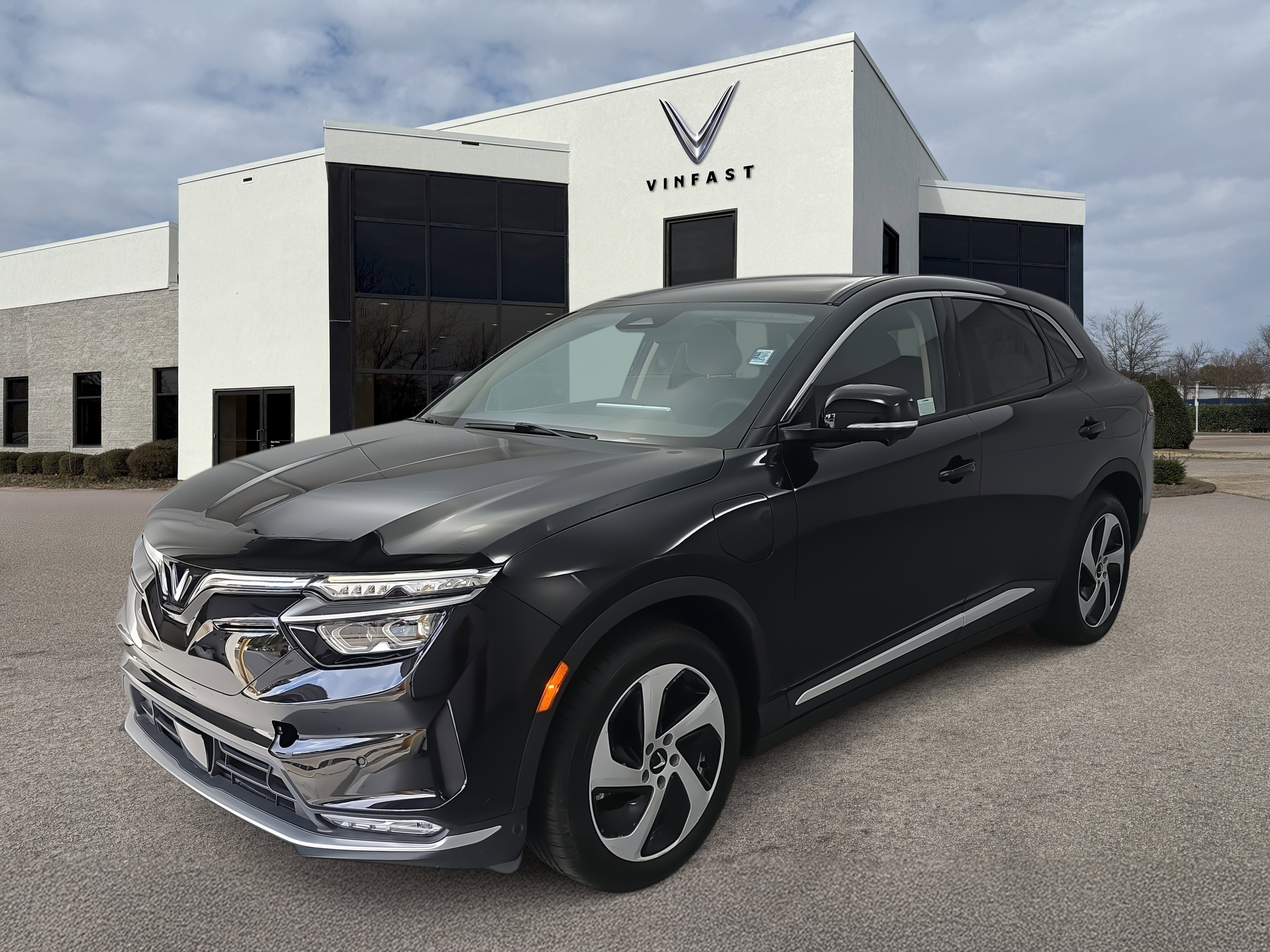 New 2025 VinFast VF 8 Eco video 1