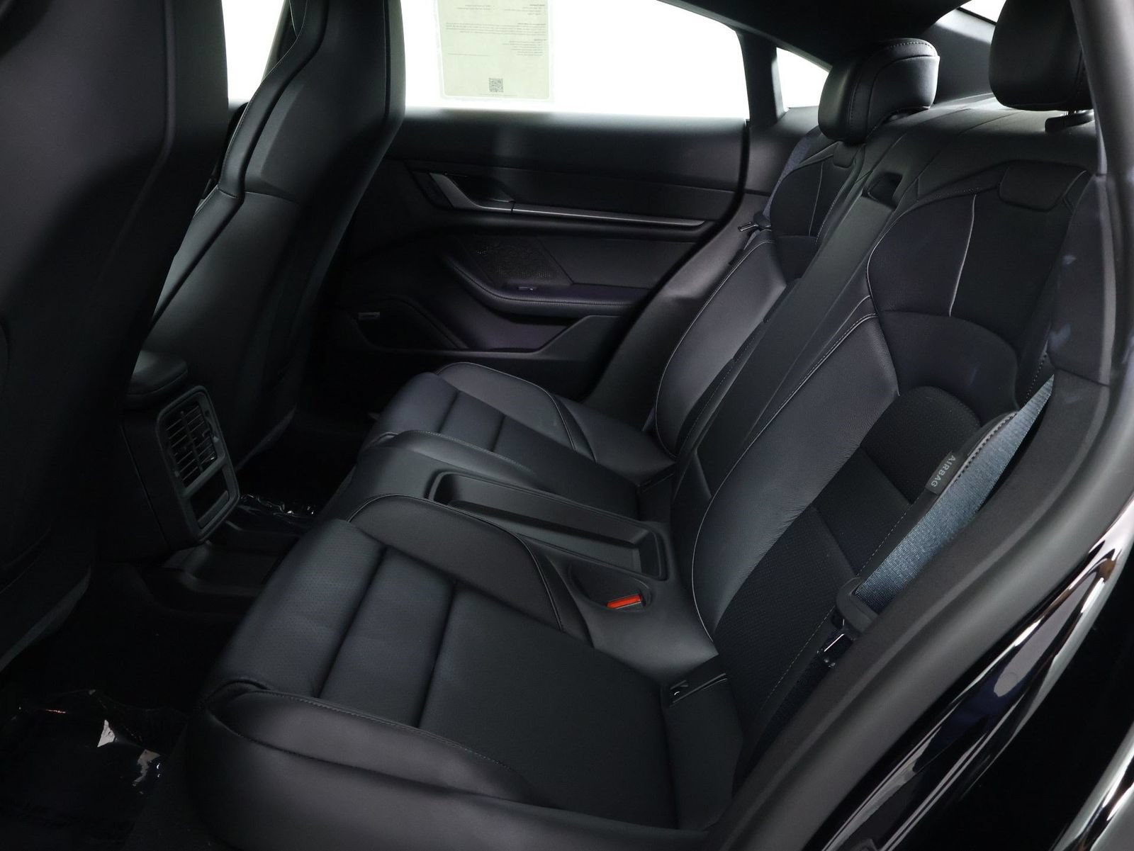 Certified 2026 Porsche Taycan AWD/4WD image 31