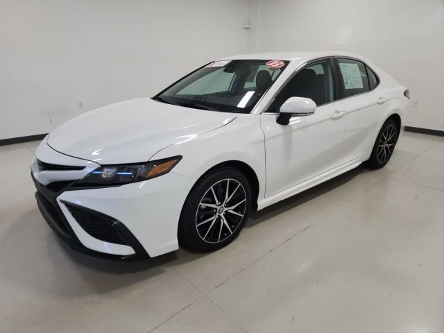 Certified 2023 Toyota Camry SE FWD image 8