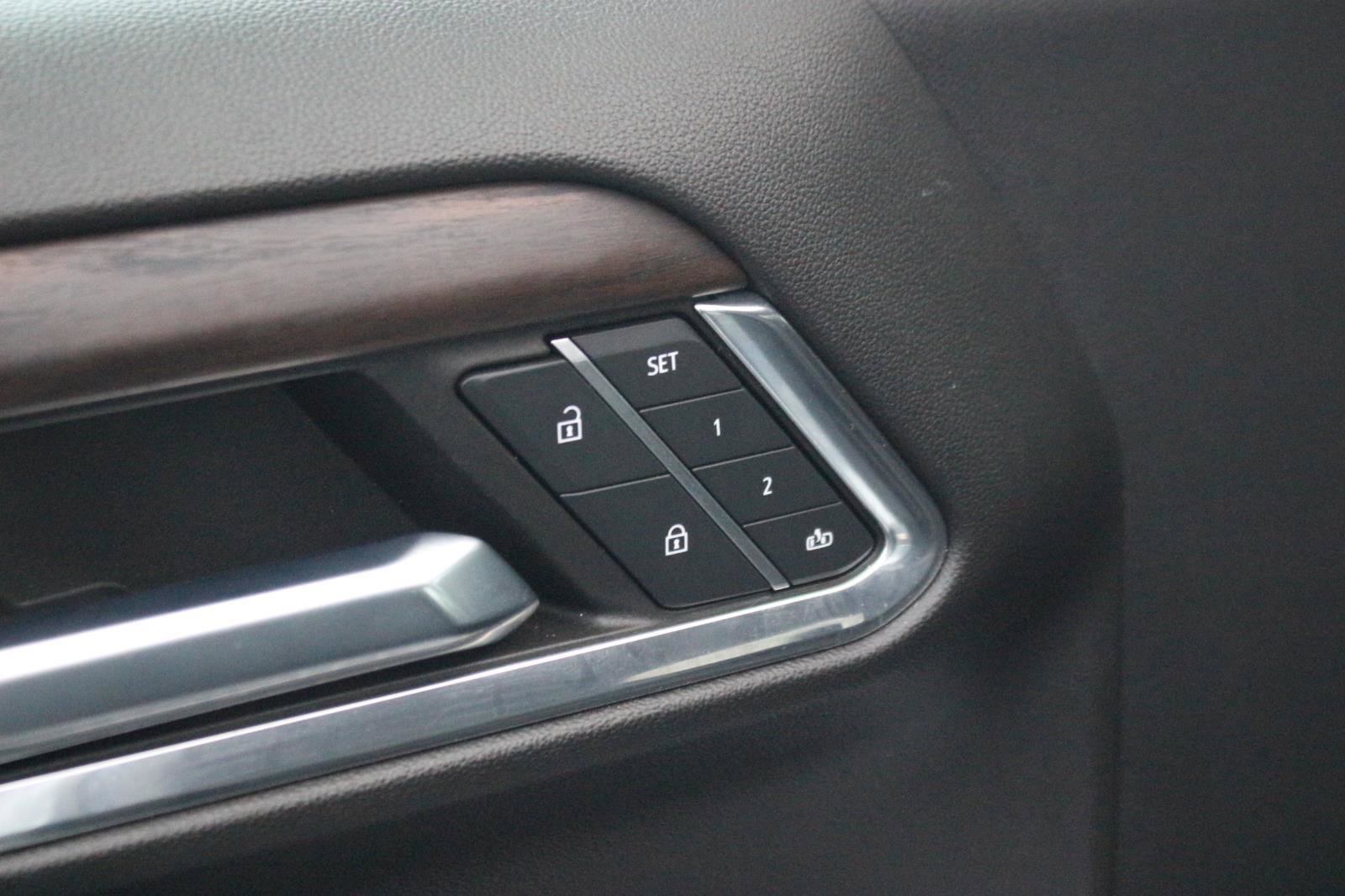 Used 2023 GMC Sierra 1500 SLT image 16