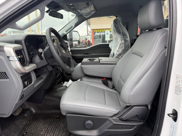 New 2026 Ford F550 4x4 Regular Cab Super Duty image 9