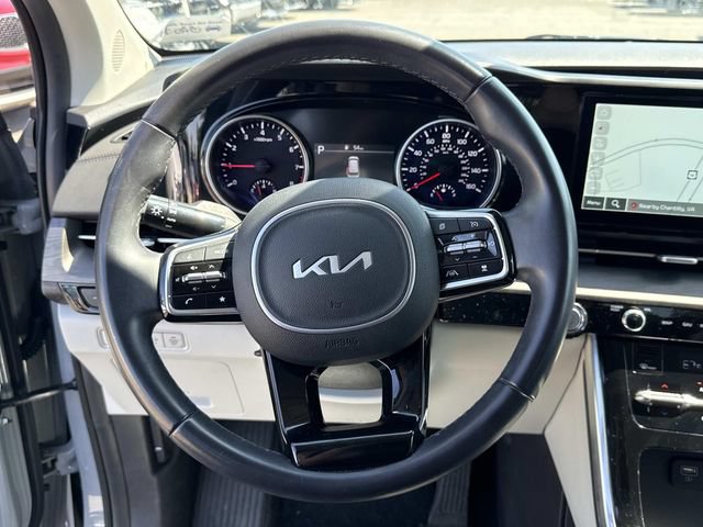 Used 2024 Kia Carnival EX FWD image 16