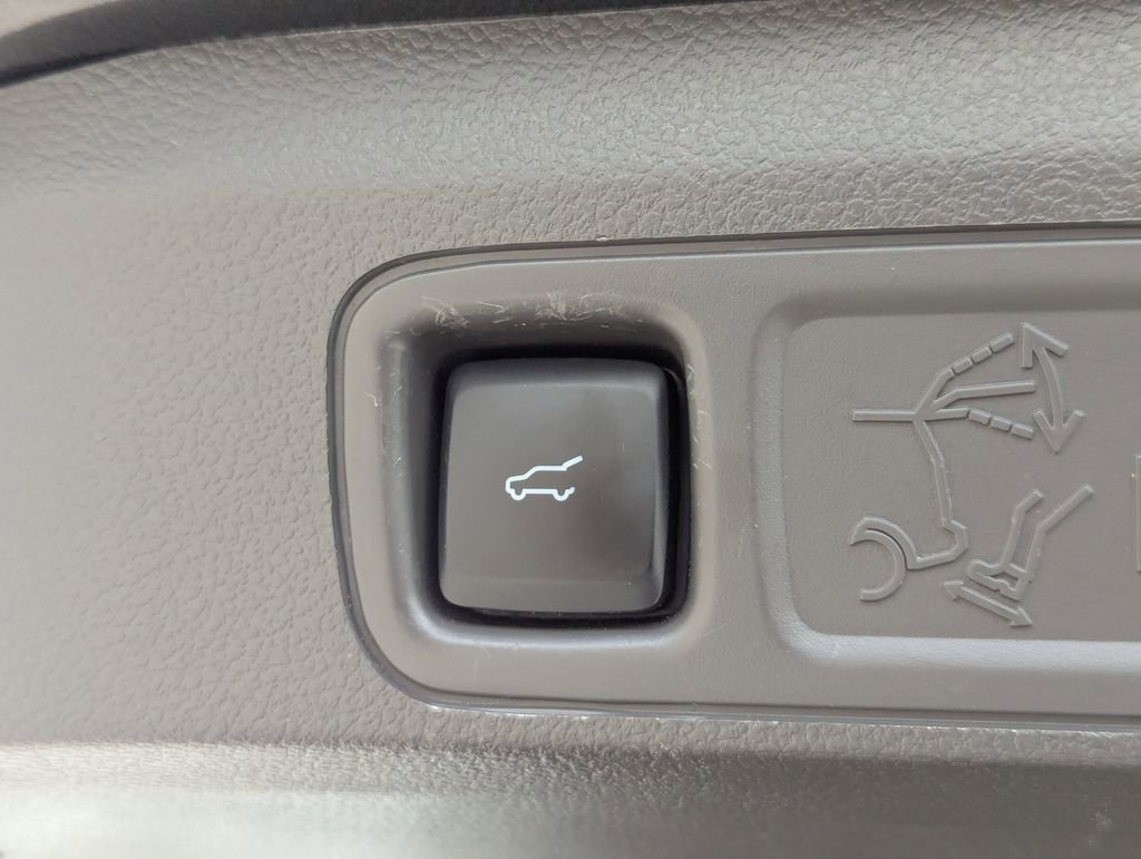 Used 2020 Ford Expedition Max Limited w/ Equipment Group 302A AWD/4WD image 11