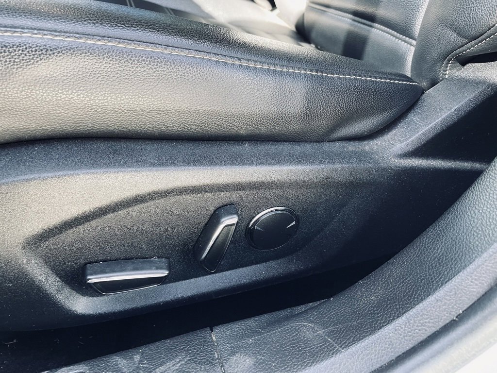 Used 2019 Ford Fusion SEL image 19