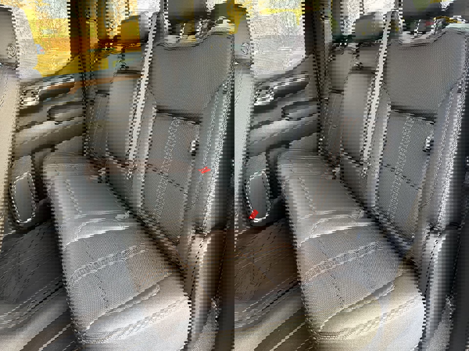 Certified 2022 Chevrolet Silverado 1500 High Country w/ High Country Premium Package image 32