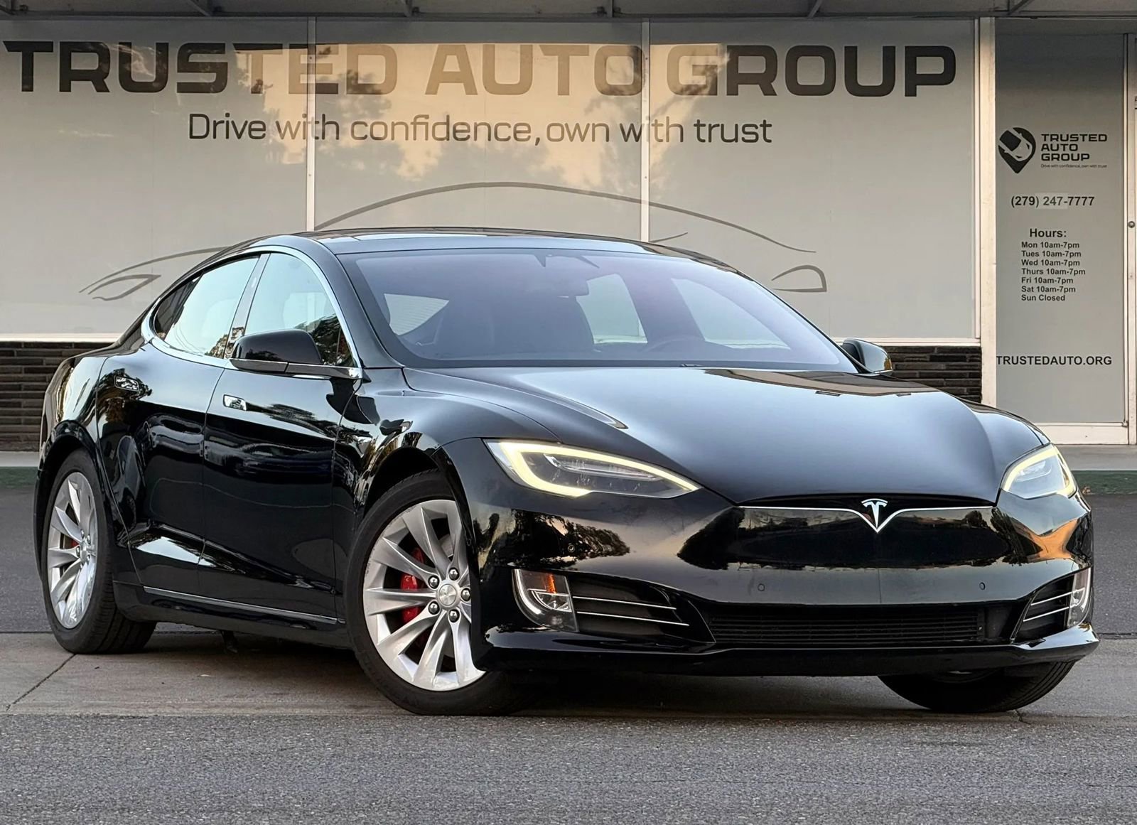 Used 2017 Tesla Model S 100D AWD/4WD image 2