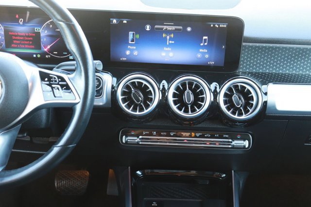 Used 2024 Mercedes-Benz GLB 250 image 15