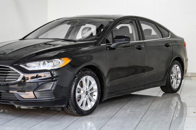 Used 2020 Ford Fusion SE image 59