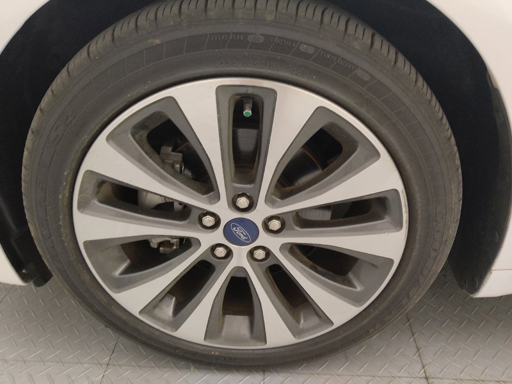 Used 2020 Ford Fusion SE AWD/4WD image 31