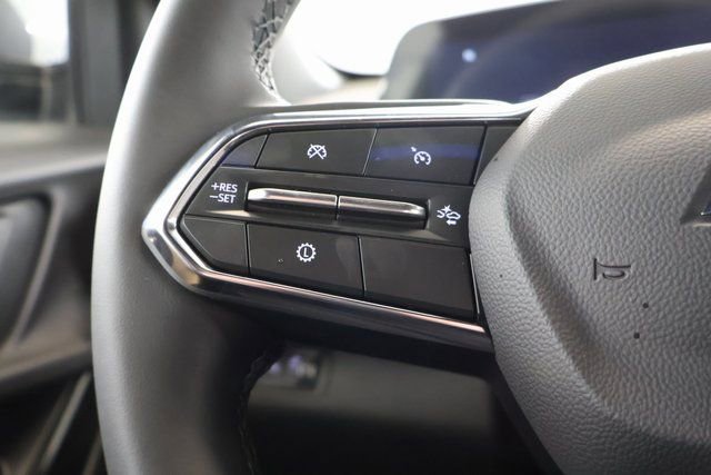 New 2026 Chevrolet Equinox ACTIV w/ Safety and Technology Package image 16