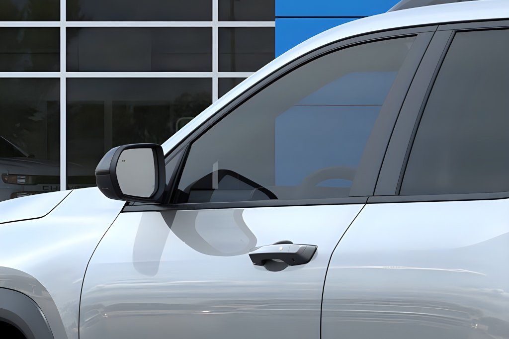New 2027 Chevrolet Equinox LT w/ Midnight Edition FWD image 14