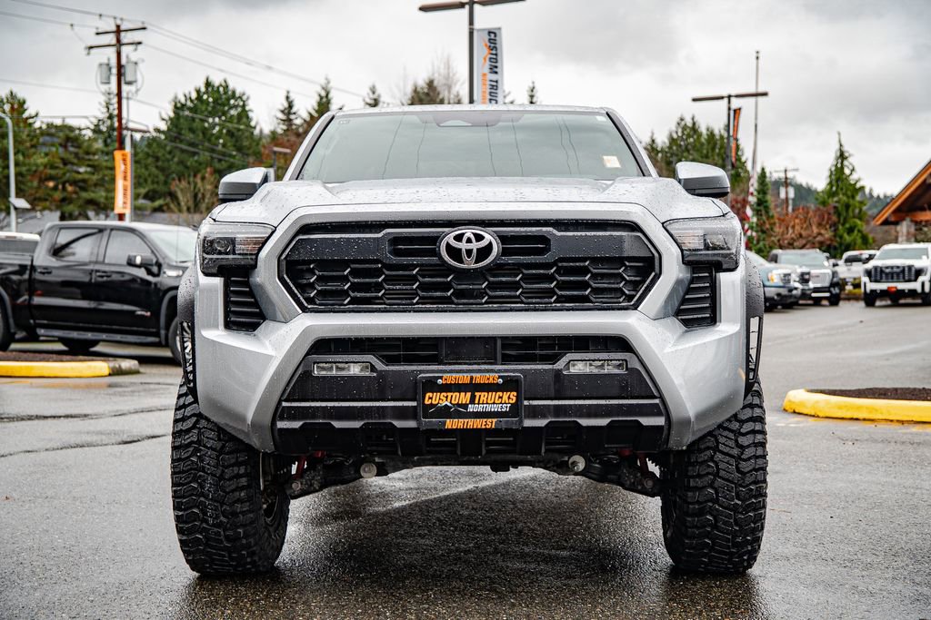 Used 2025 Toyota Tacoma TRD Off-Road image 10