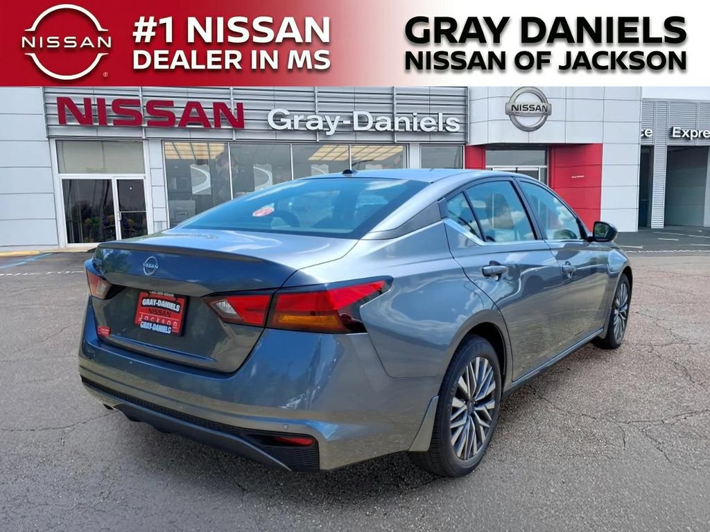 New 2026 Nissan Altima 2.5 SV FWD image 7