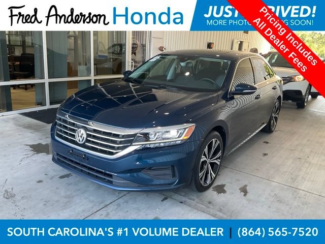 Used 2022 Volkswagen Passat 2.0T SE FWD image 1