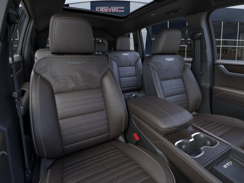 New 2026 GMC Acadia Denali Ultimate w/ LPO, Floor Liner Package AWD/4WD image 17