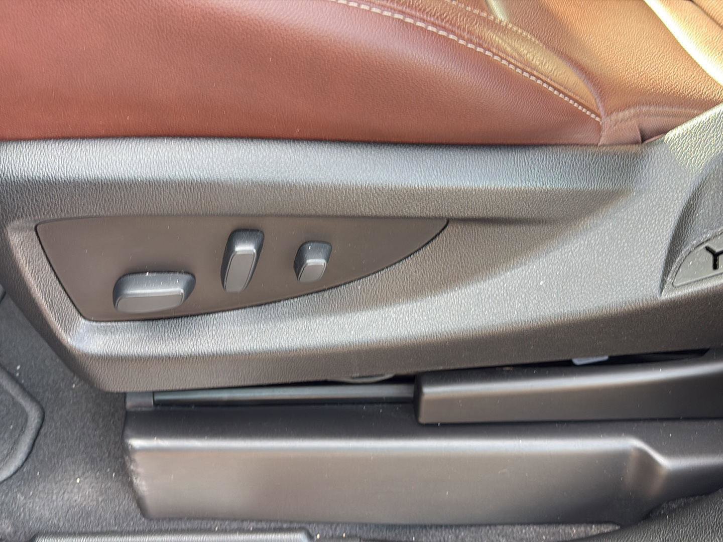 Used 2019 Chevrolet Tahoe Premier w/ Premier Plus Edition image 10