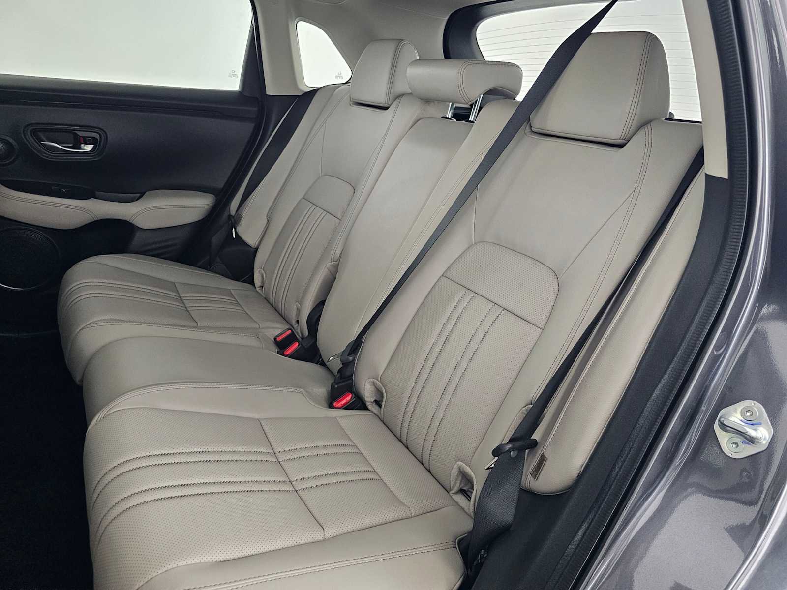 Used 2027 Honda HR-V EX-L image 17