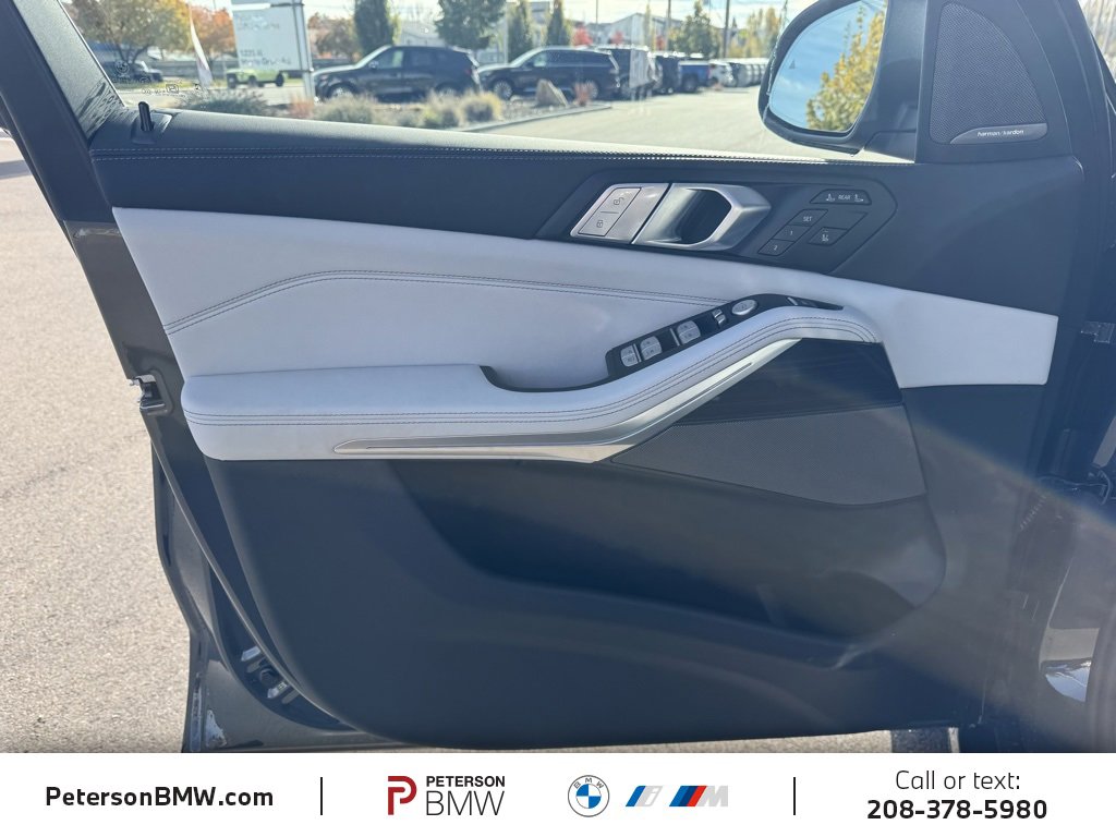New 2026 BMW X7 xDrive40i image 15