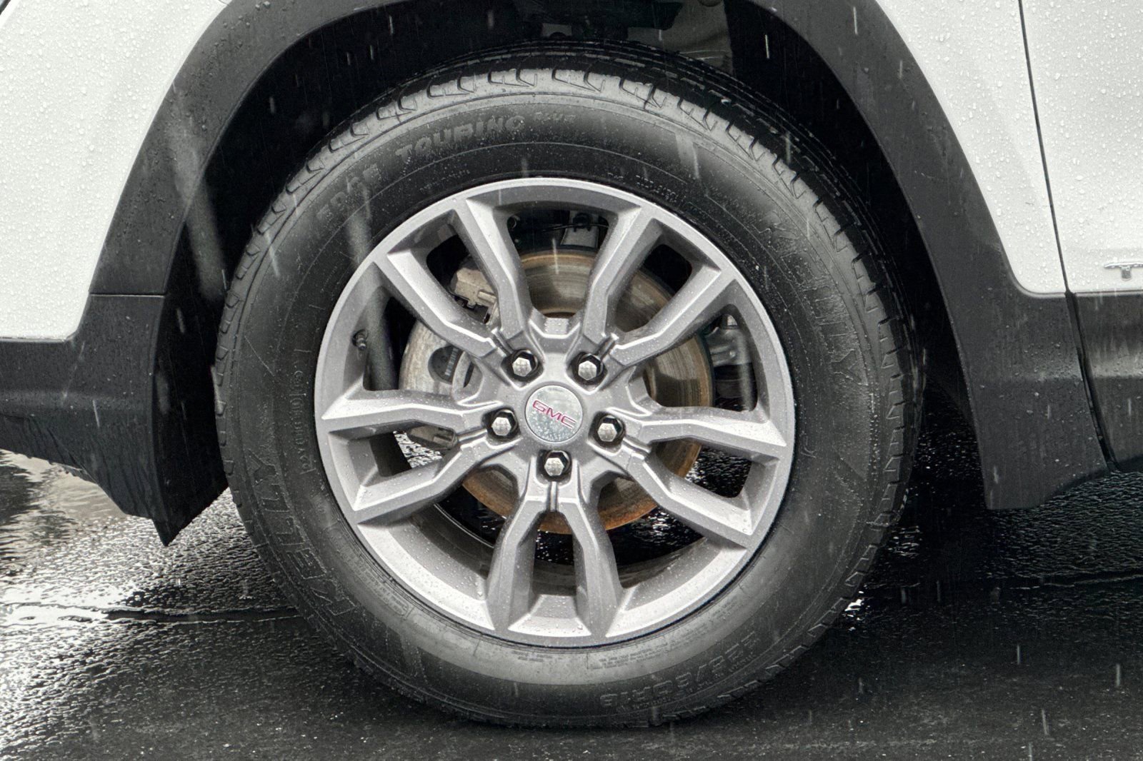 Certified 2024 GMC Terrain SLT image 31