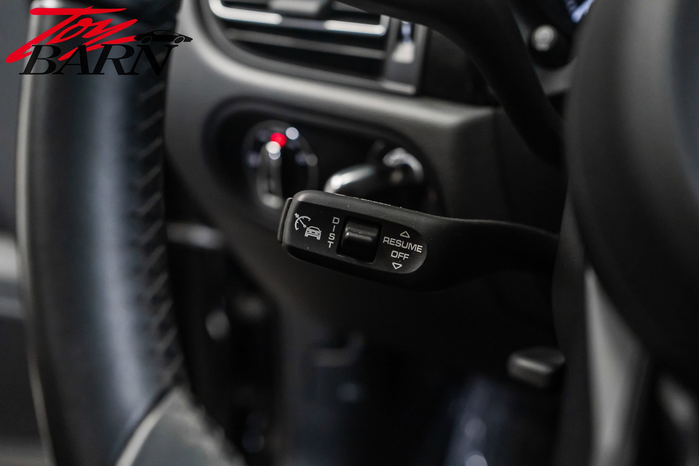 Used 2023 Porsche Macan image 31