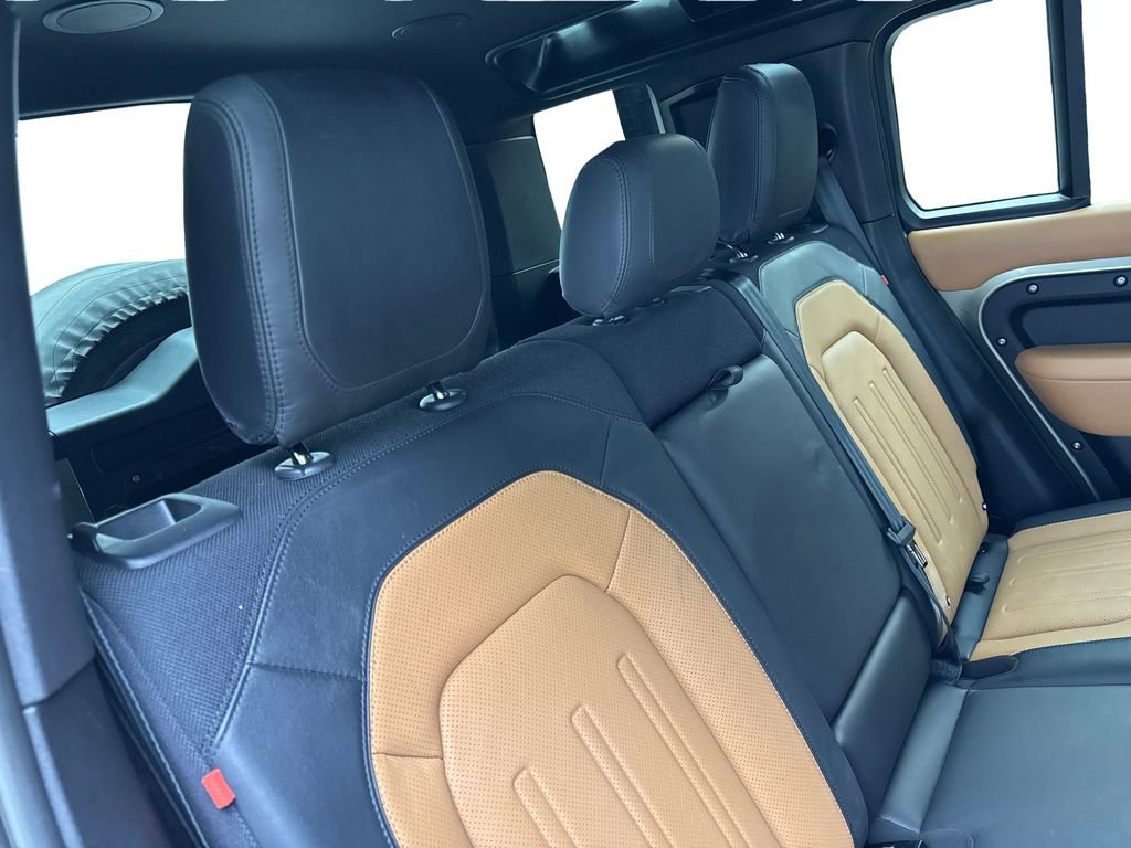 Used 2023 Land Rover Defender 110 X AWD/4WD image 41