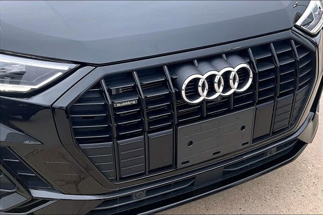 Used 2023 Audi Q3 2.0T Premium Plus w/ Premium Plus Package AWD/4WD image 30