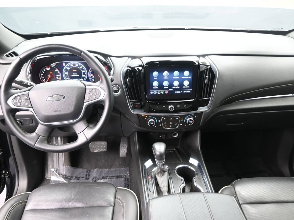 Used 2023 Chevrolet Traverse Premier w/ Redline Edition image 15