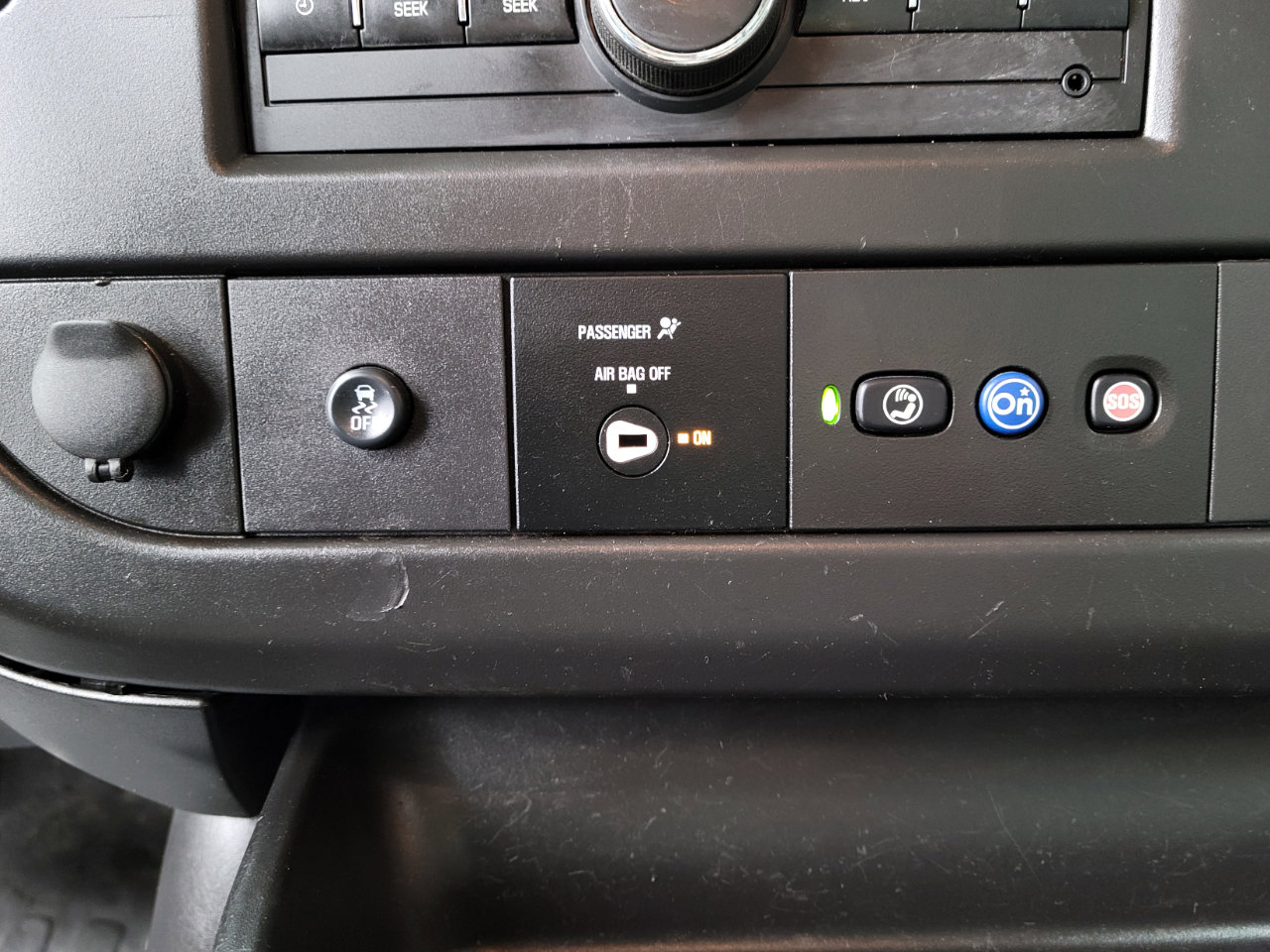 Used 2020 Chevrolet Express 2500 w/ Driver Convenience Package image 13